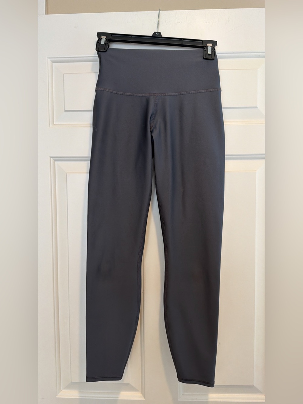 Alo airlift legging charcoal size xs